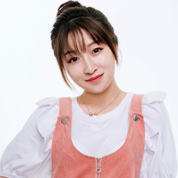 Autographed Trove Carafe 2019 Autographed by Zhang 'Dove' Tiange