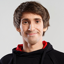 Autographed Trove Carafe 2019 Autographed by Danylo ‘Dendi’ Ishutin