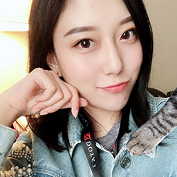 Autographed Trove Carafe 2019 Autographed by Shi ‘CC’ Cancan